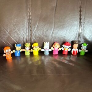 Paw Patrol Colorful Finger Puppets Set of 9 characters can be used for bath time